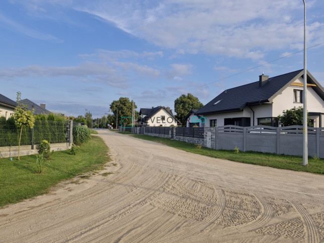 Działka Sprzedaż Dąbrówka-Ług Poziomkowa 7